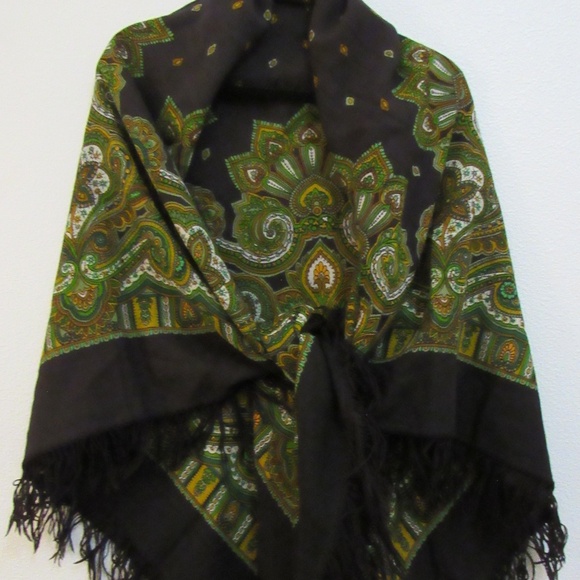 Green and black Russian design shawl - Picture 2 of 6